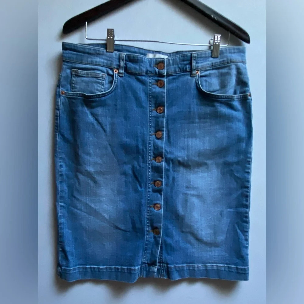 Part Two Blue Denim Skirt Full Button Front 5-Pocket Casual Sz 14